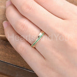 0.3ct Round Cut Simulated Green Emerald Infinity Wed Band 14k White Gold Plated