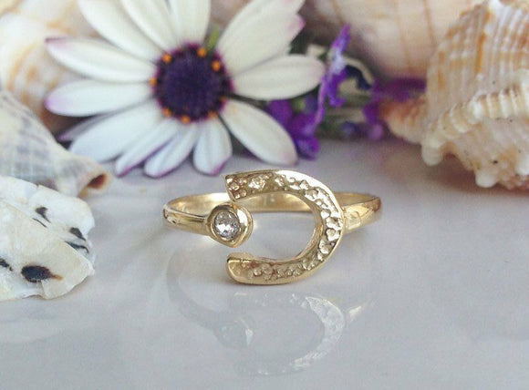 0.2ct Round Cut Diamond Engagement Ring 14k Yellow Gold Finish Lucky Horseshoe
