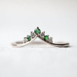 0.5ct Round Cut Simulated Green Emerald Curved Wedding Band 14K Rose Gold Plated