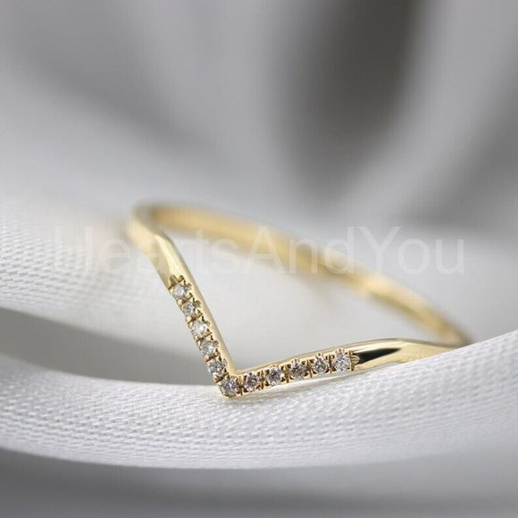 0.12ct Round Cut Moissanite Curved Stackable Wedding Band 14k Yellow Gold Plated