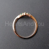 0.5ct Round Cut Simulated Green Emerald Curved Wedding Band 14K Rose Gold Plated